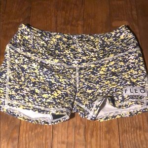 Fleo shorts